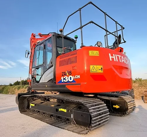 An excavator on the website europlantsales.com